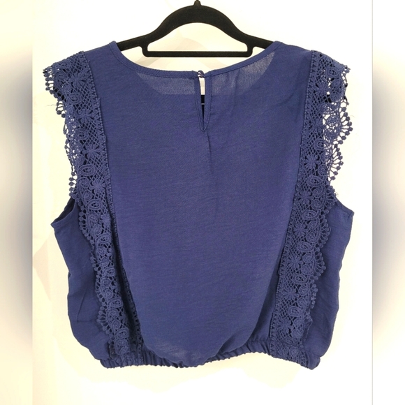 NWOT- 2 Piece Set Pants Set.  Blue Lace Trim Top With Wide Leg Pants-Medium - Picture 4 of 5